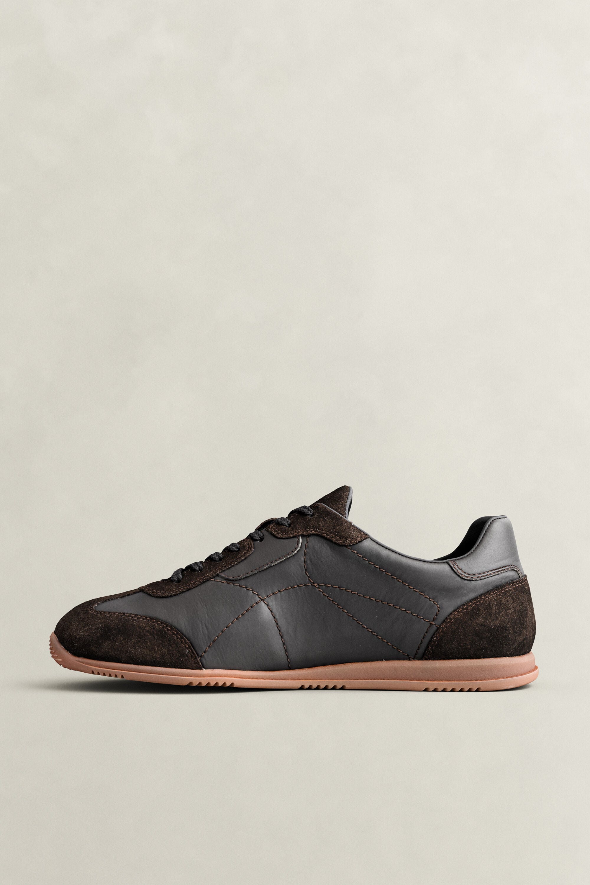 Spearclub sneakers i mocka och läder