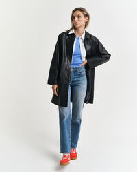 Ribbstickat linne med hög hals