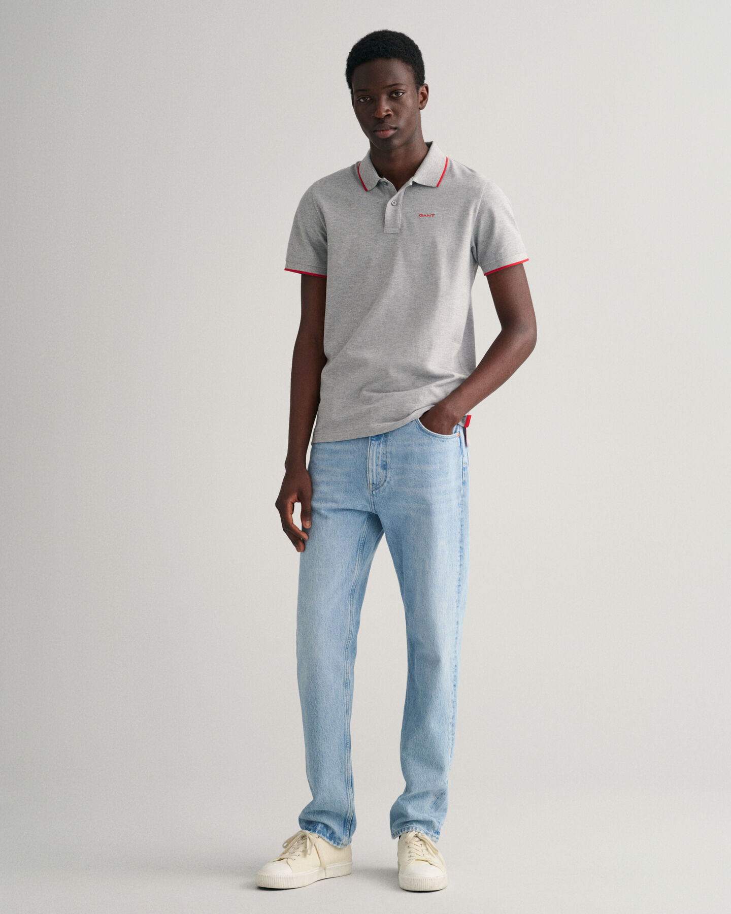 Contrast Tipped pik&eacute;tr&ouml;ja