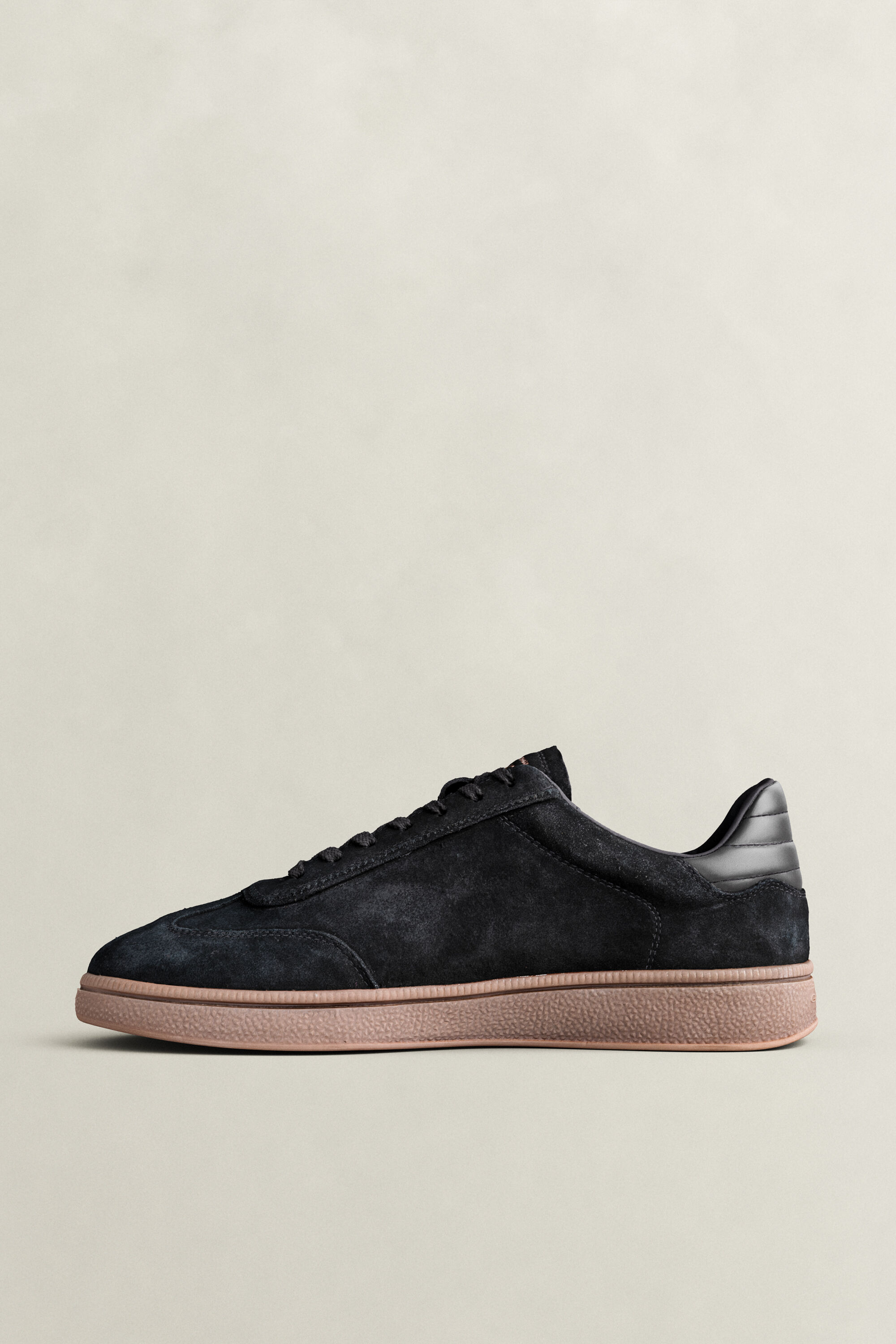 Cuzmo sneakers i mocka