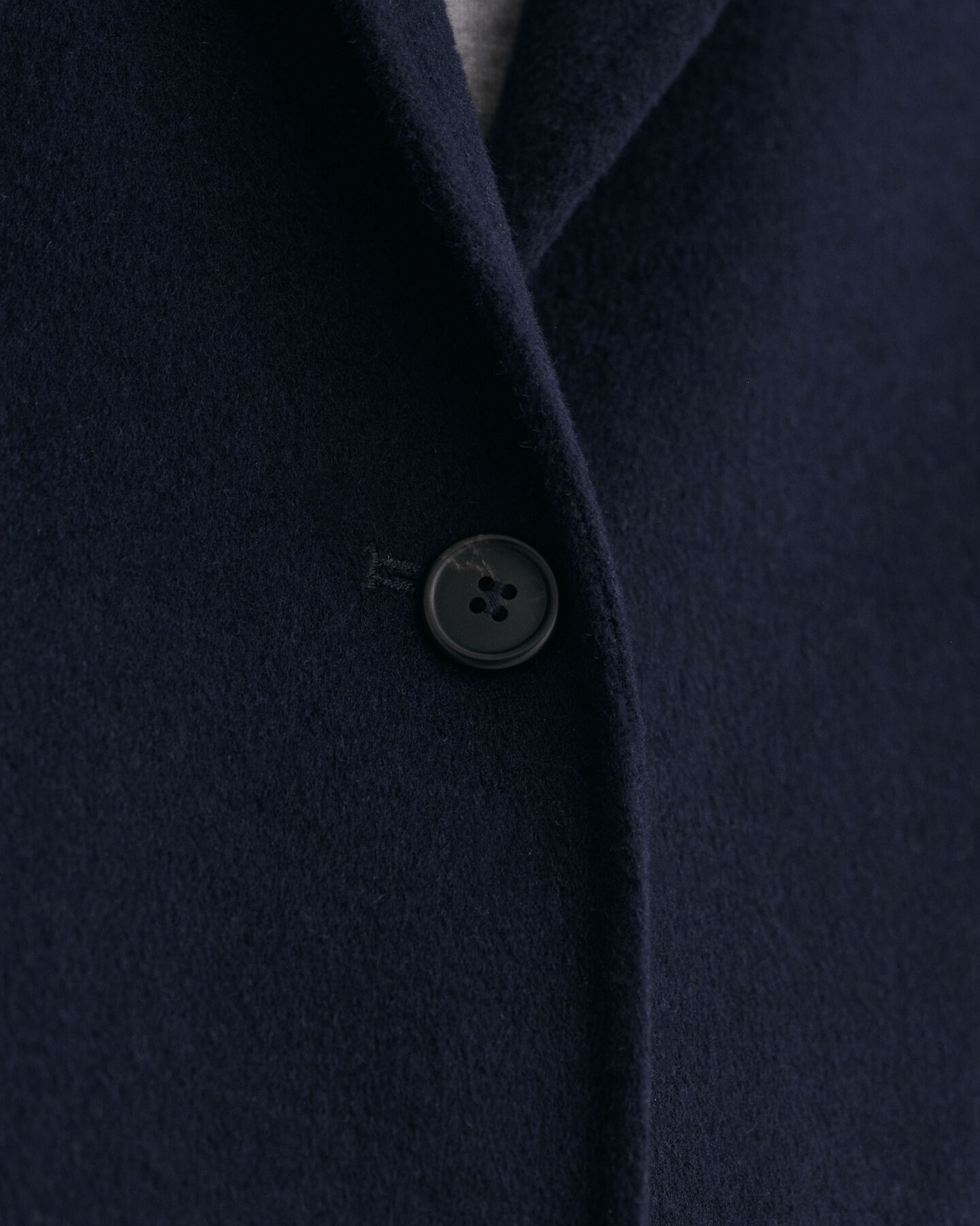 Handsydd kavaj med rak skärning