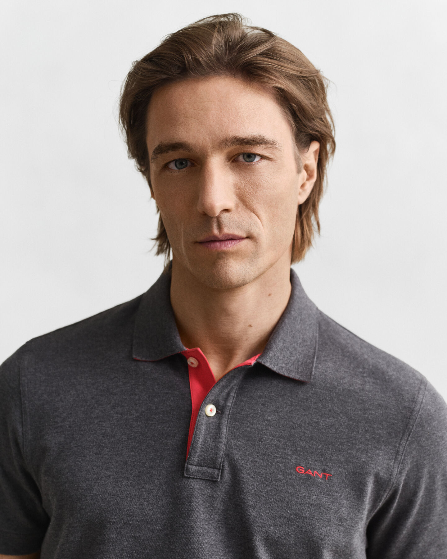 Kontrastfärgad pikétröja