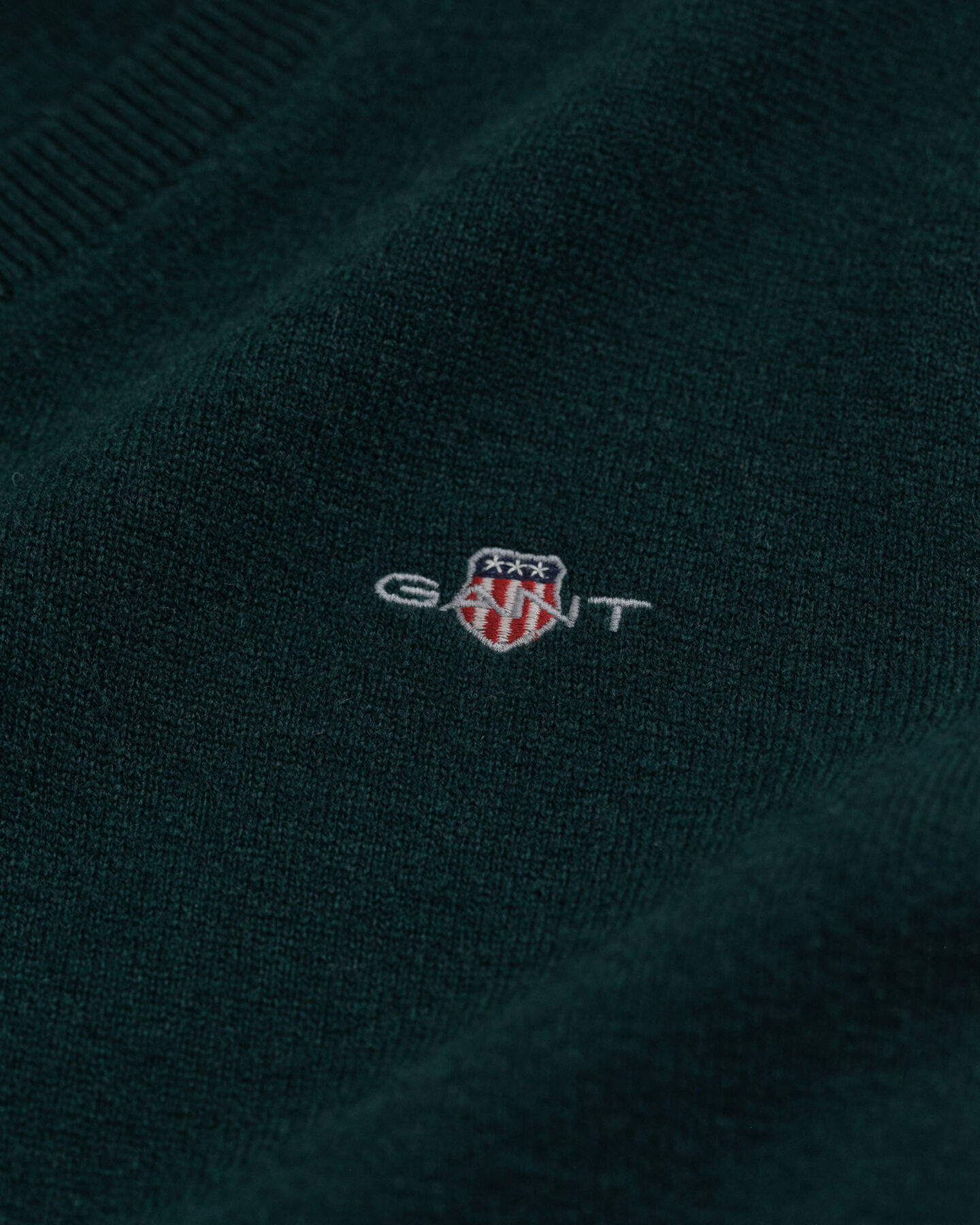 V-ringad tröja i superfin lammull