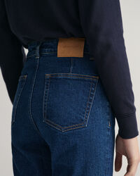 Cropped utställda jeans