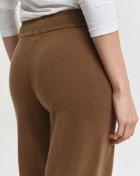 Stickade byxor i superfin lammull