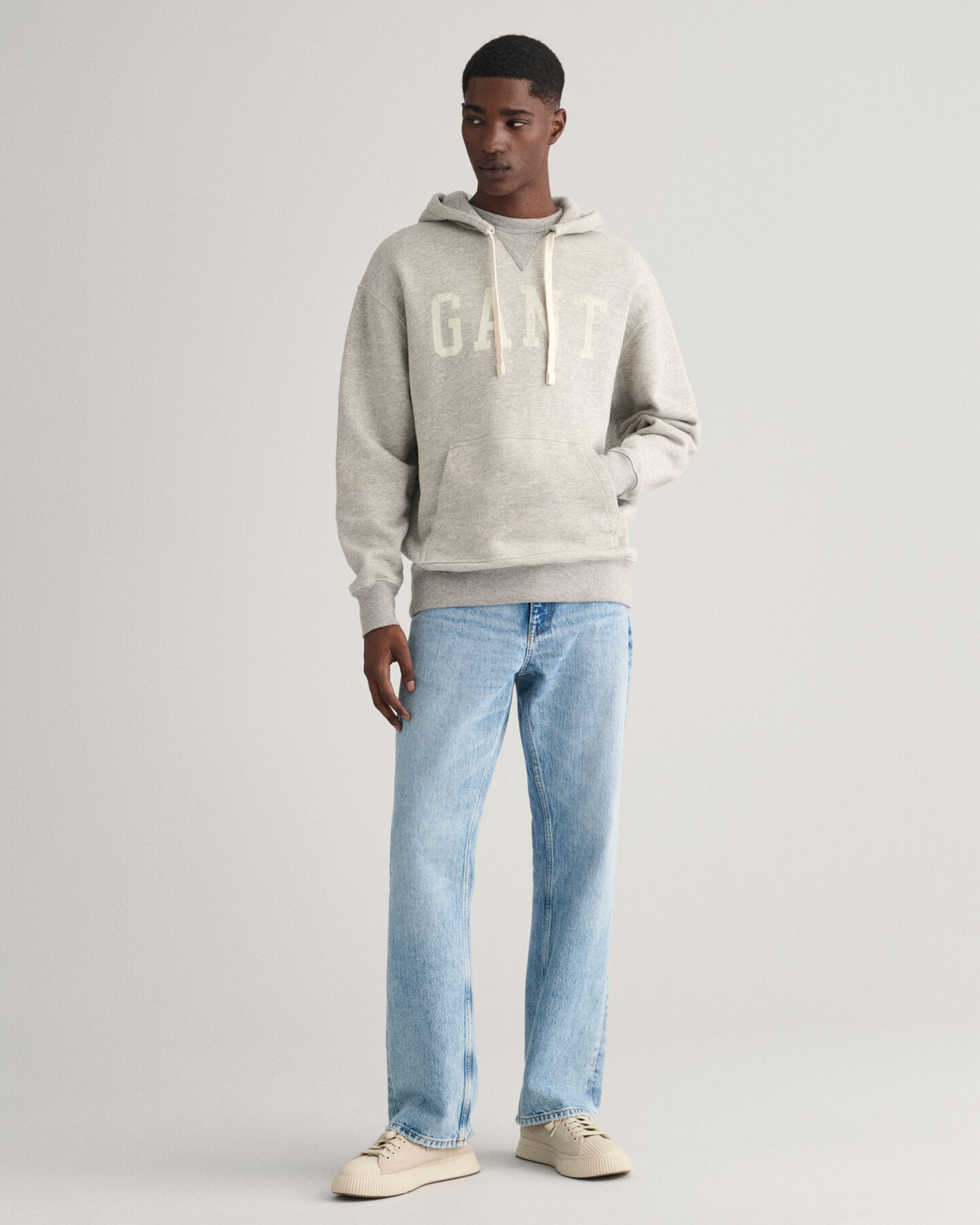 Melerad hoodie med tryck