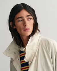 Jacka med raglanärm