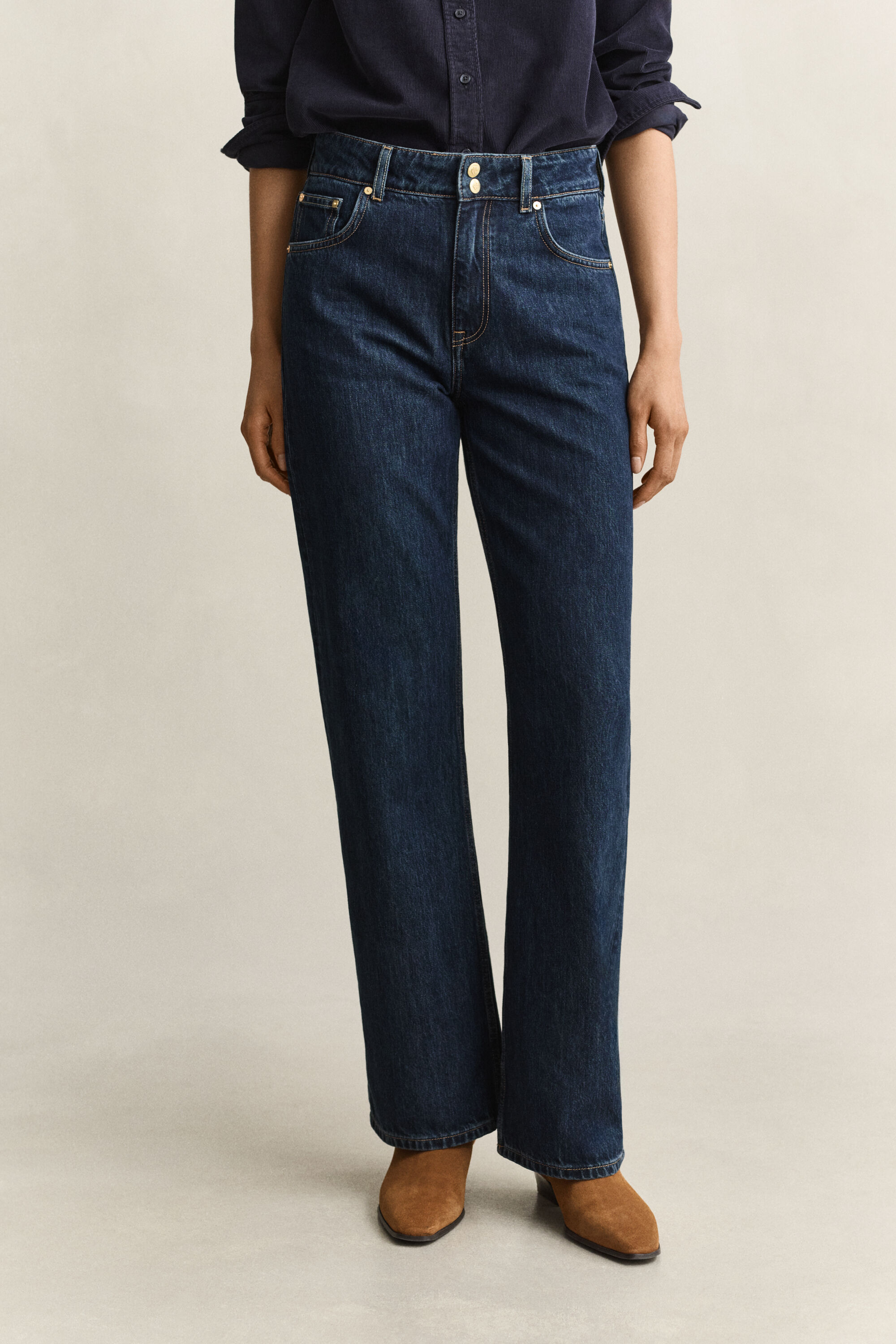 Relaxed fit jeans med knappar