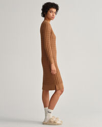 Kabelstickad kl&auml;nning