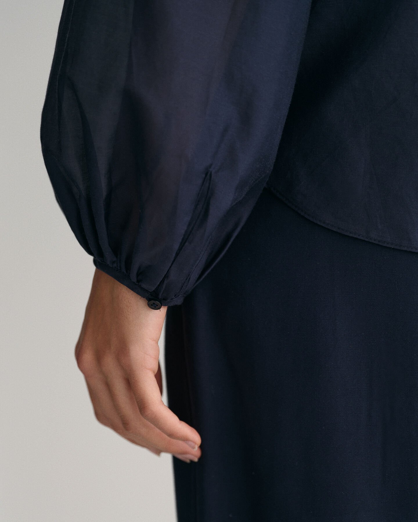 Relaxed fit blus i bomull och silke