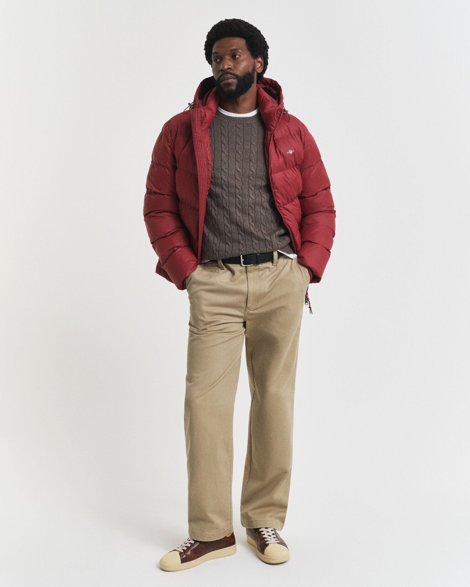 Kabelstickad bomullströja med rund hals