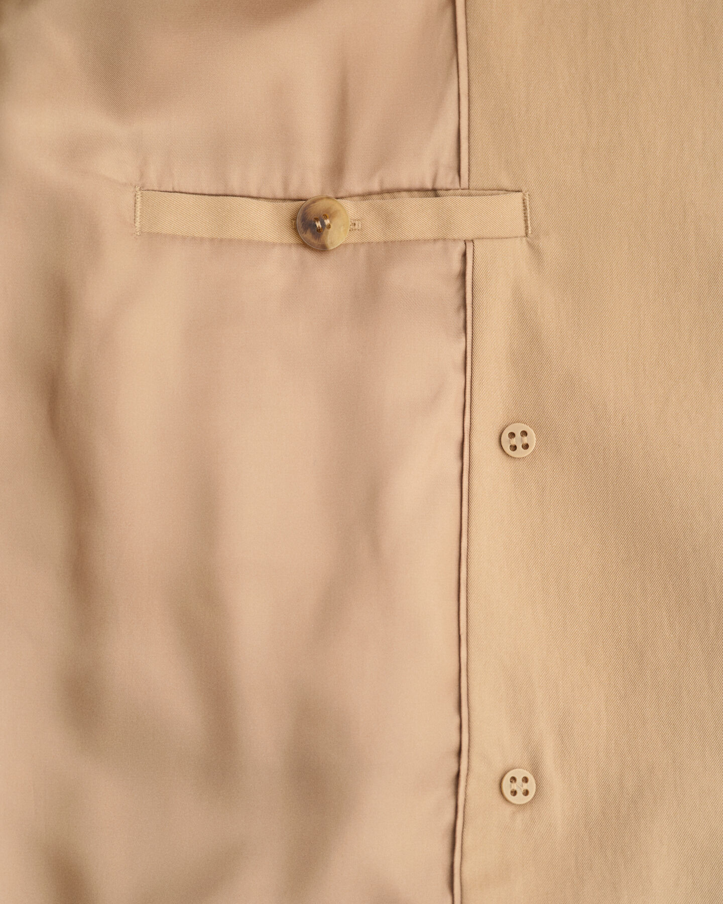 Mellanlång trenchjacka