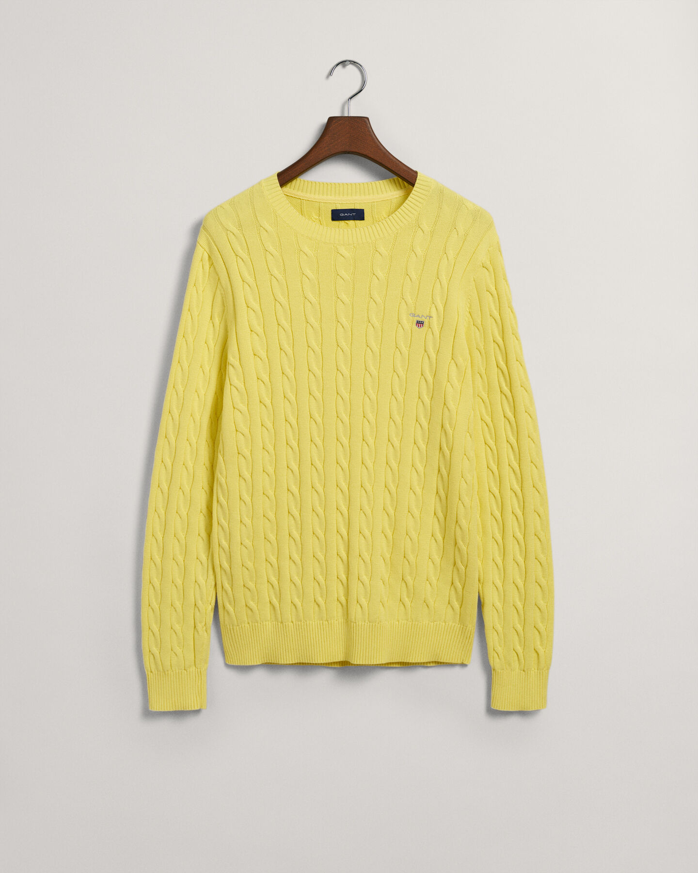 Kabelstickad crew neck bomullstr&ouml;ja