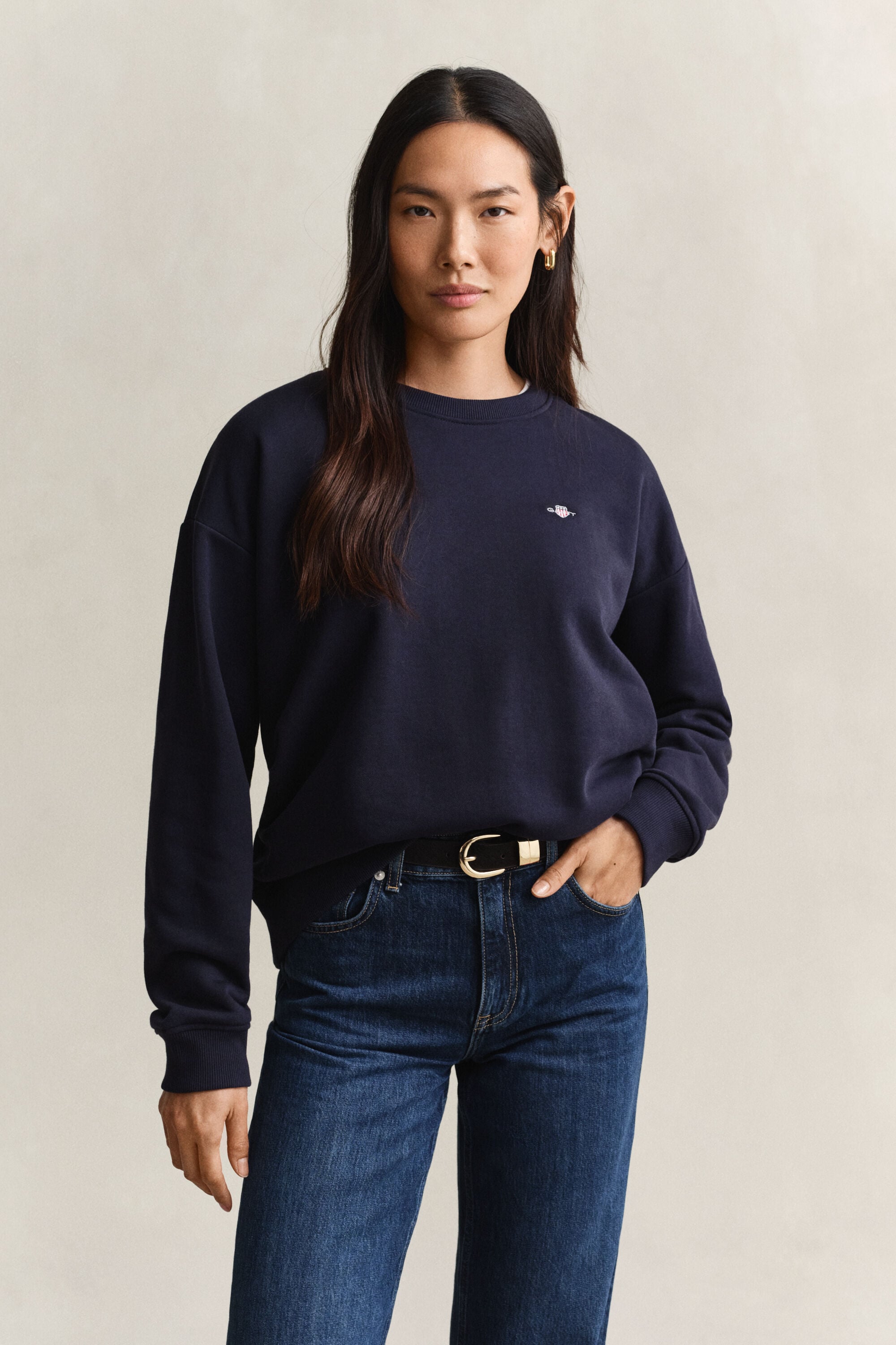 Sweatshirt med sköldemblem