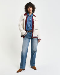 Kabelstickad kontrastf&auml;rgad kofta