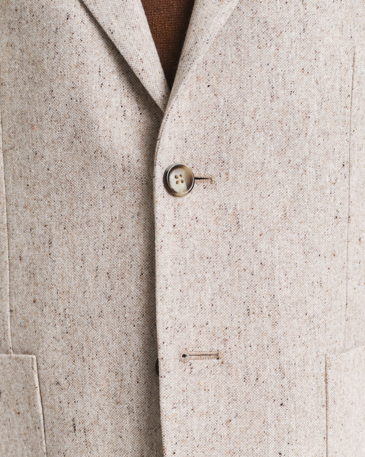 Slim fit kostymkavaj i donegalväv