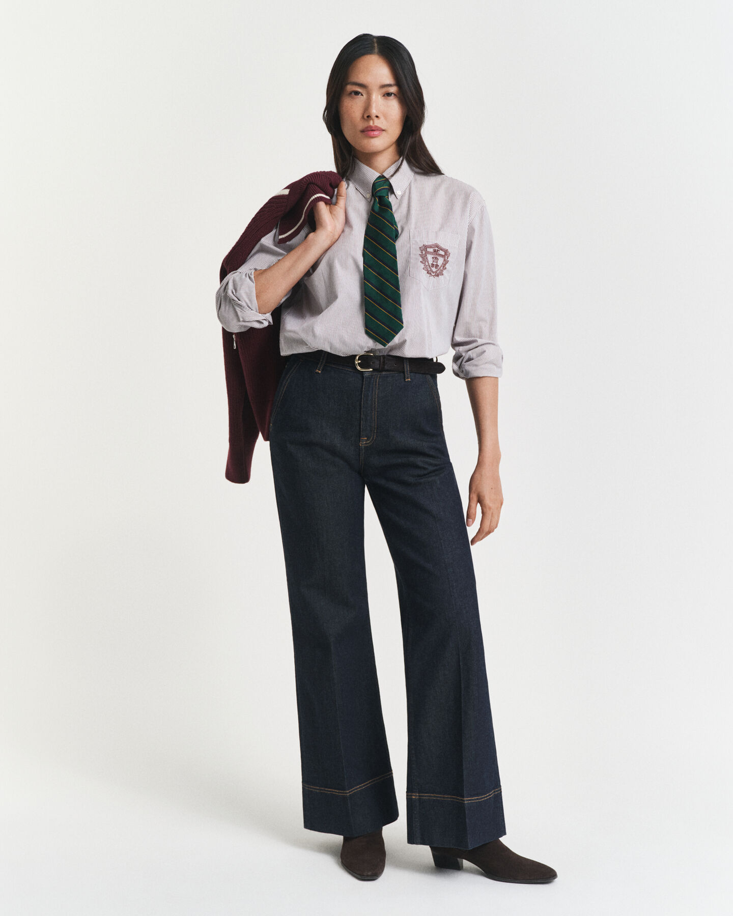 Vida utsvängda skräddarsydda jeans