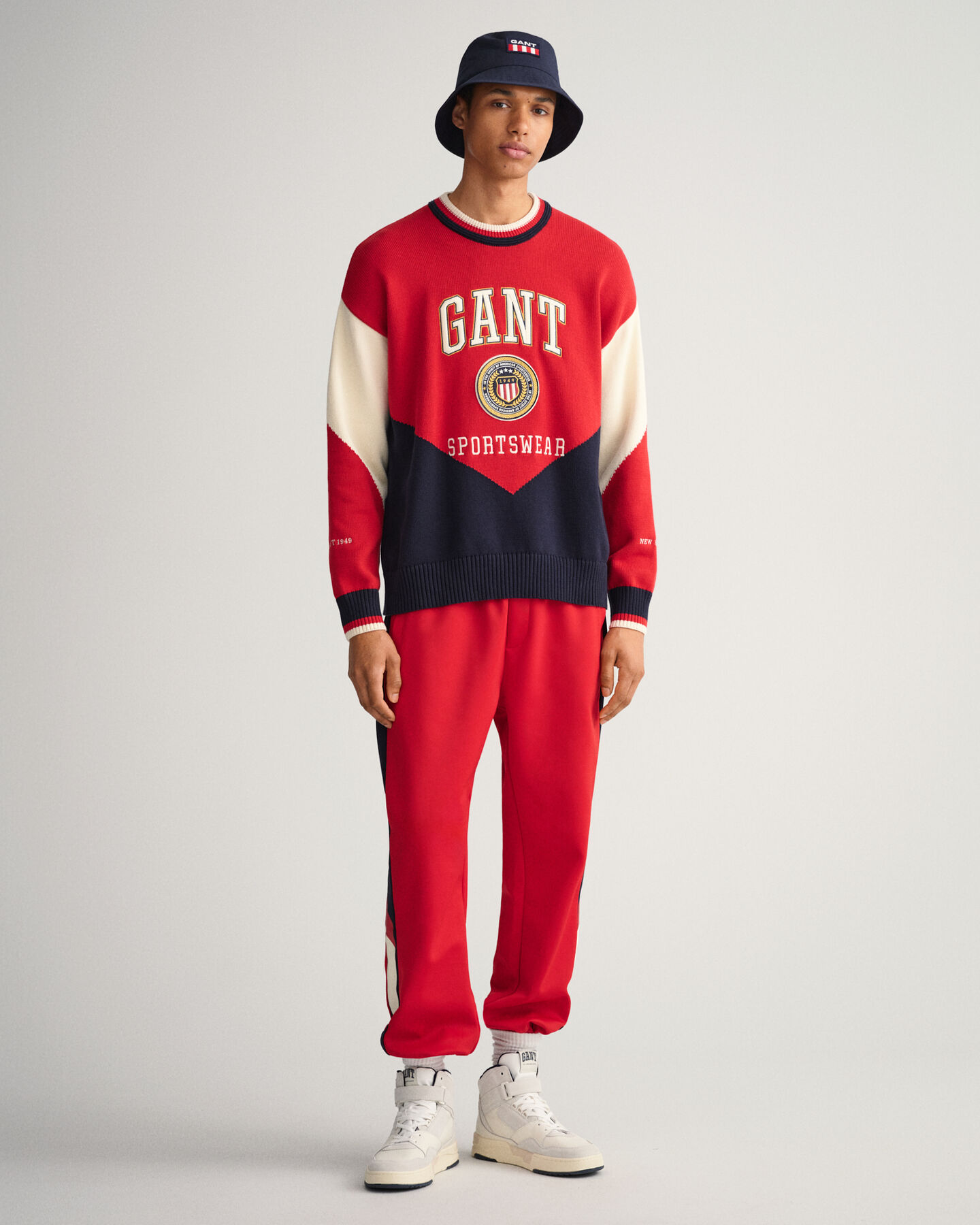 Crest Shield crew neck tröja