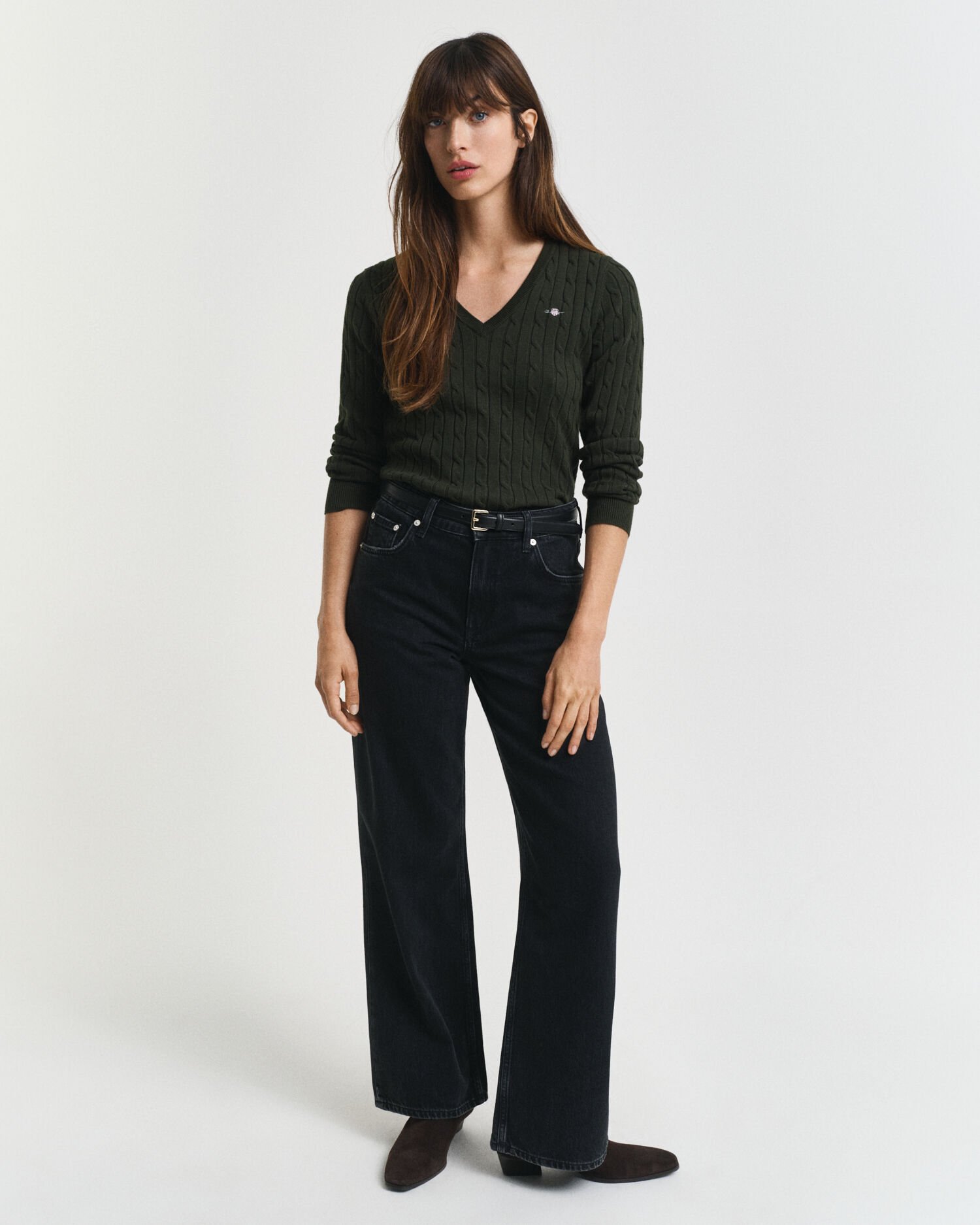 V-ringad kabelstickad tröja