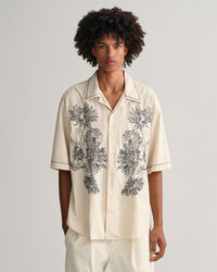 Oversized broderad skjorta med kort ärm