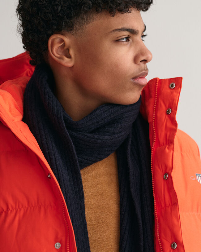 Teens Shield stickad yllehalsduk