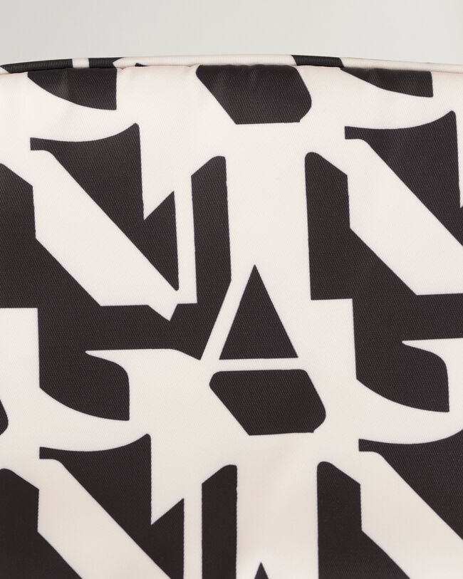 M&ouml;nstrad necess&auml;r