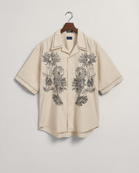 Oversized broderad skjorta med kort ärm