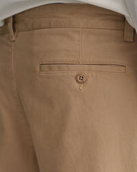 Relaxed fit chinos med veck