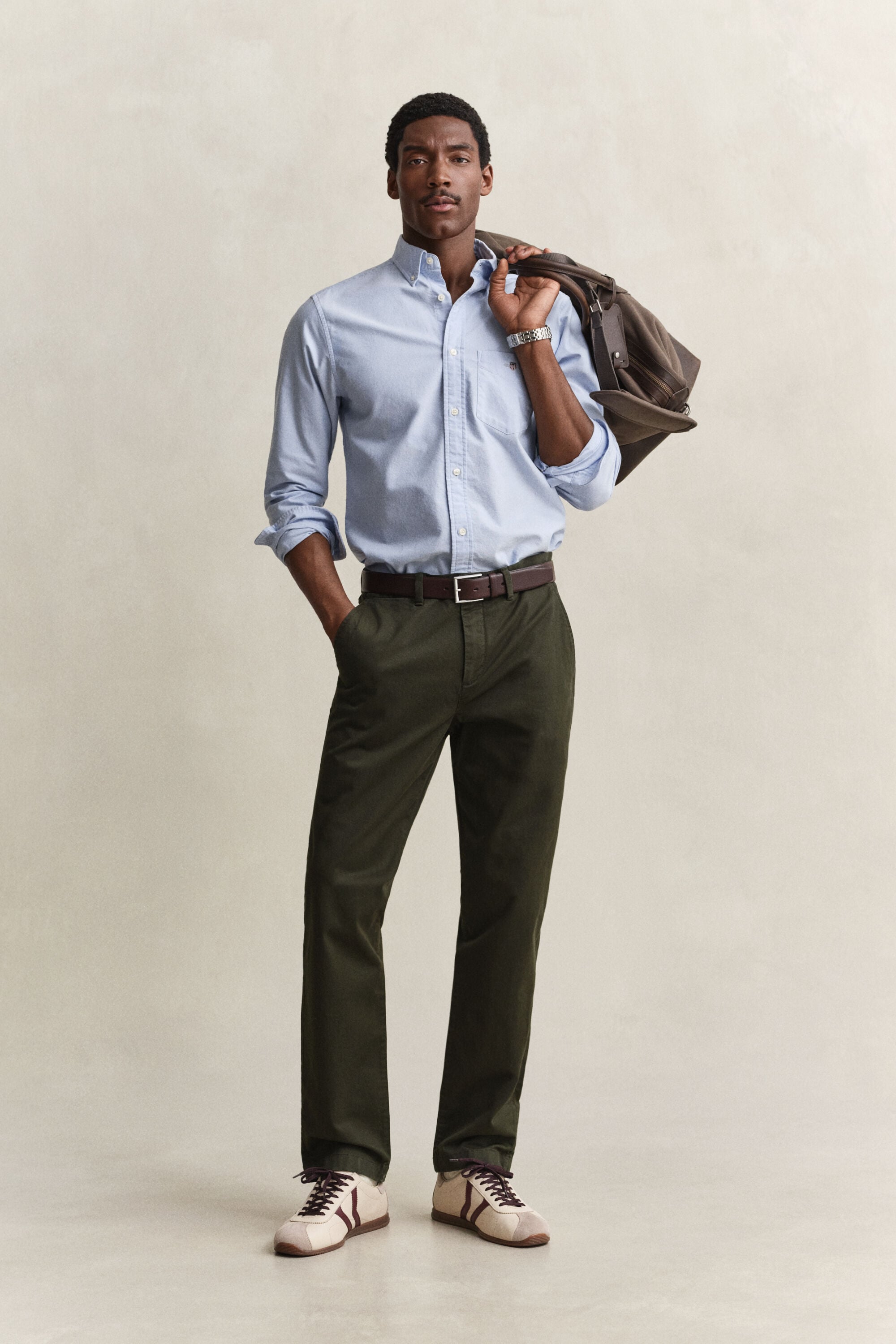 Klassiska chinos med regular fit