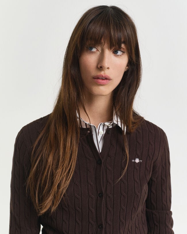 Kabelstickad kofta i bomullsstretch