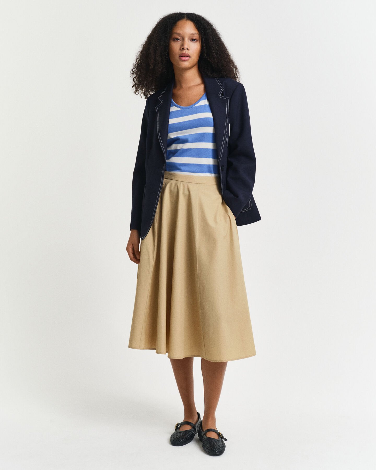 L&auml;tt chinoskjol