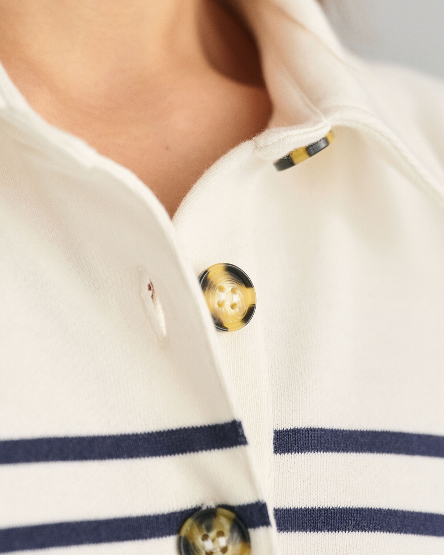 Rugger med marina r&auml;nder