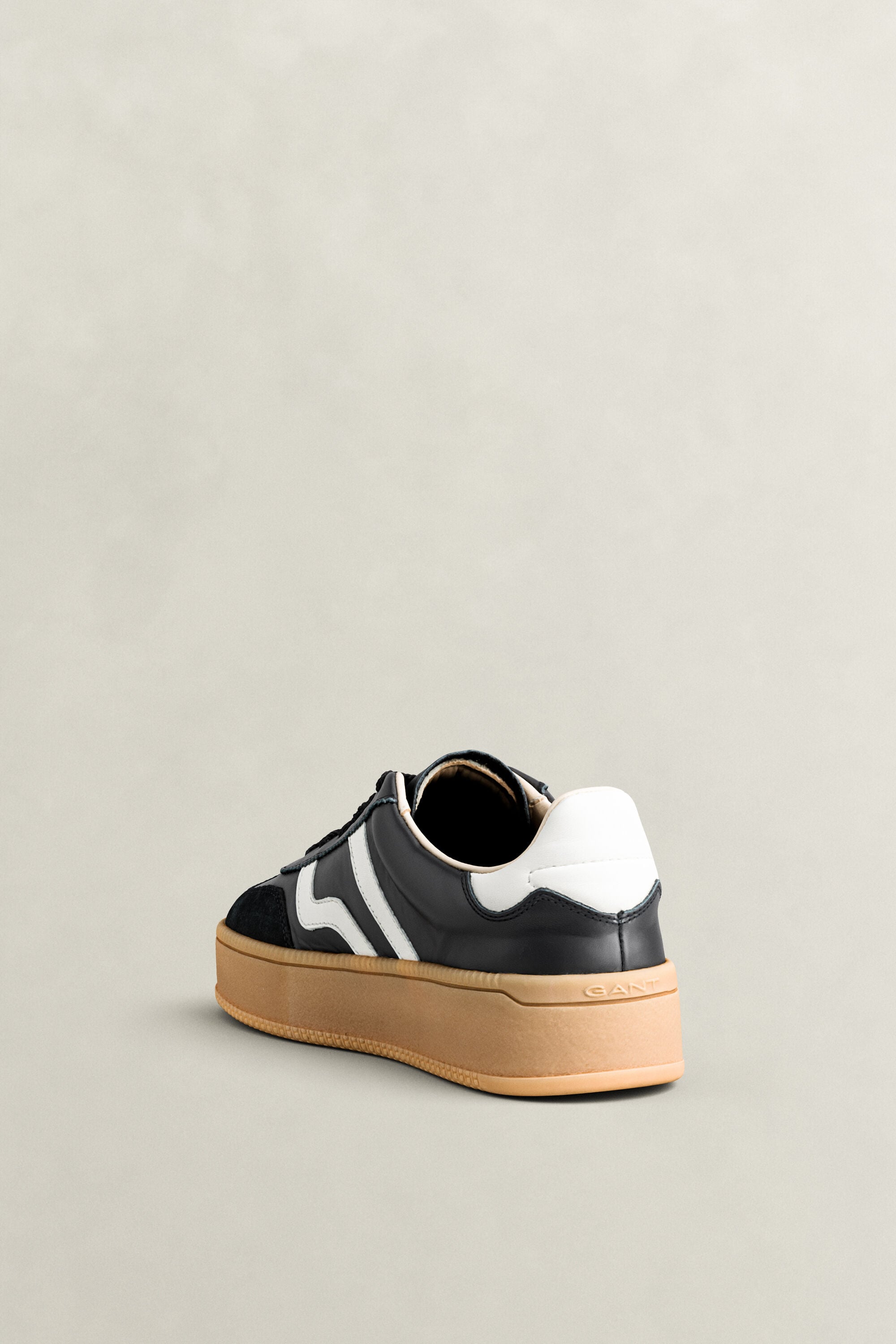 Cuzmani sneakers i läder