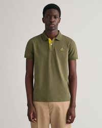 Pik&eacute;tr&ouml;ja med kontrastf&auml;rgad krage