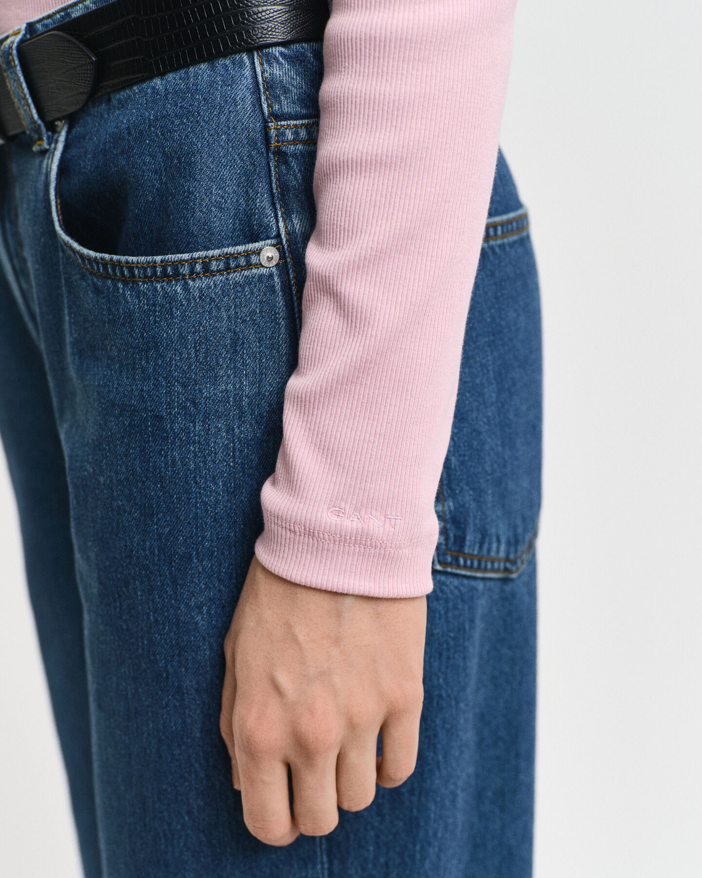 Ribbstickad långärmad polotröja