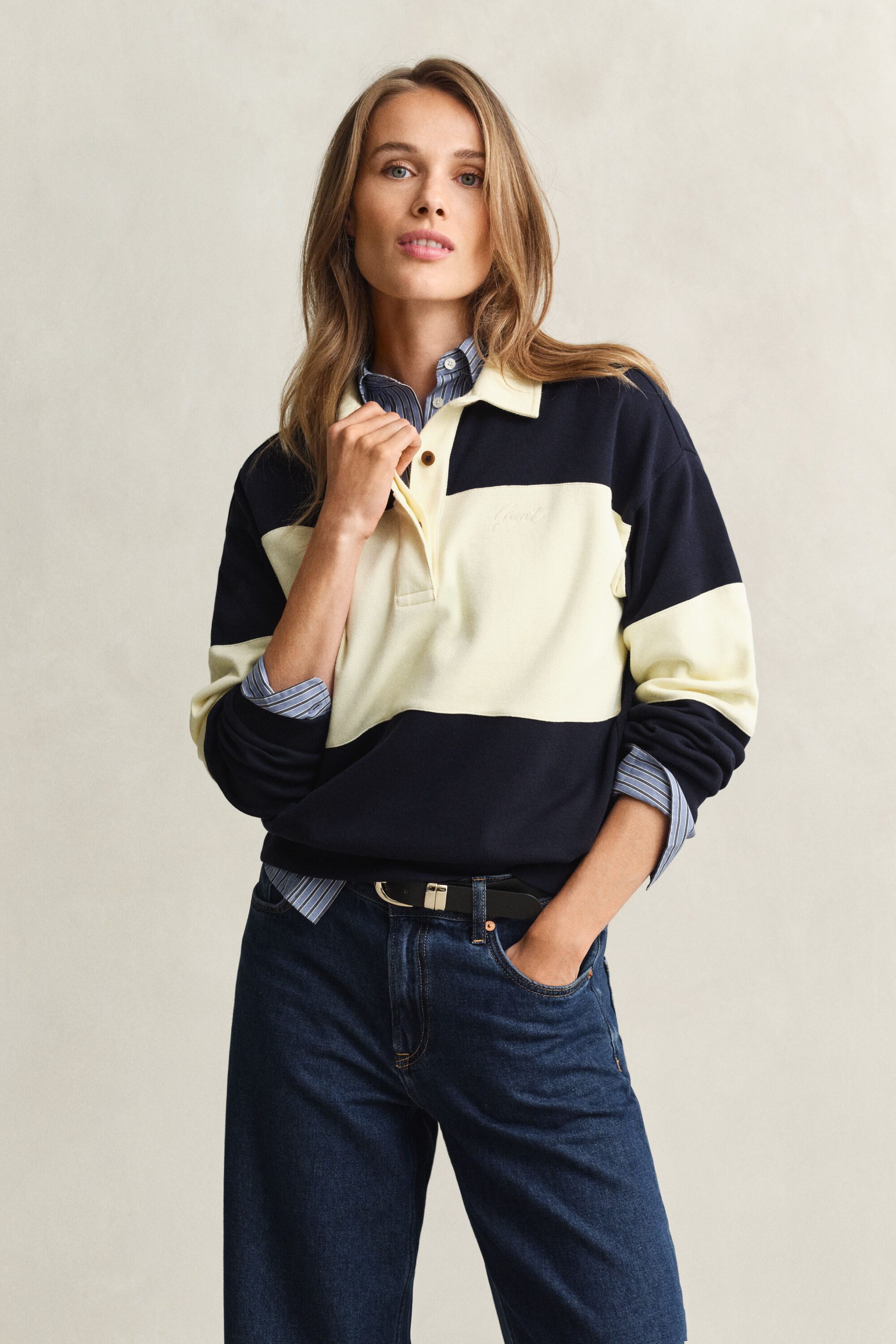 Rugger i pikéstruktur med färgblock