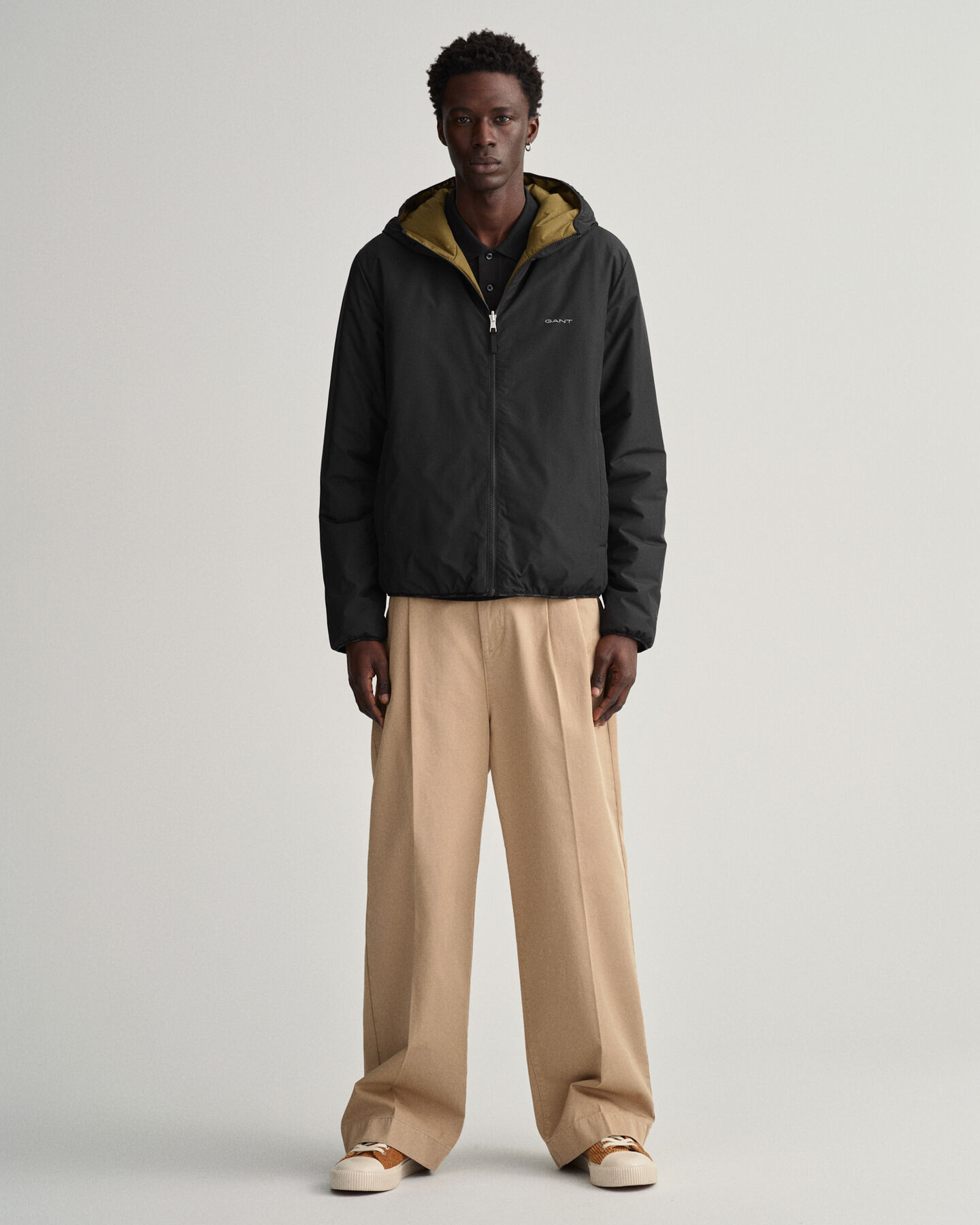 V&auml;ndbar jacka med kapuschong