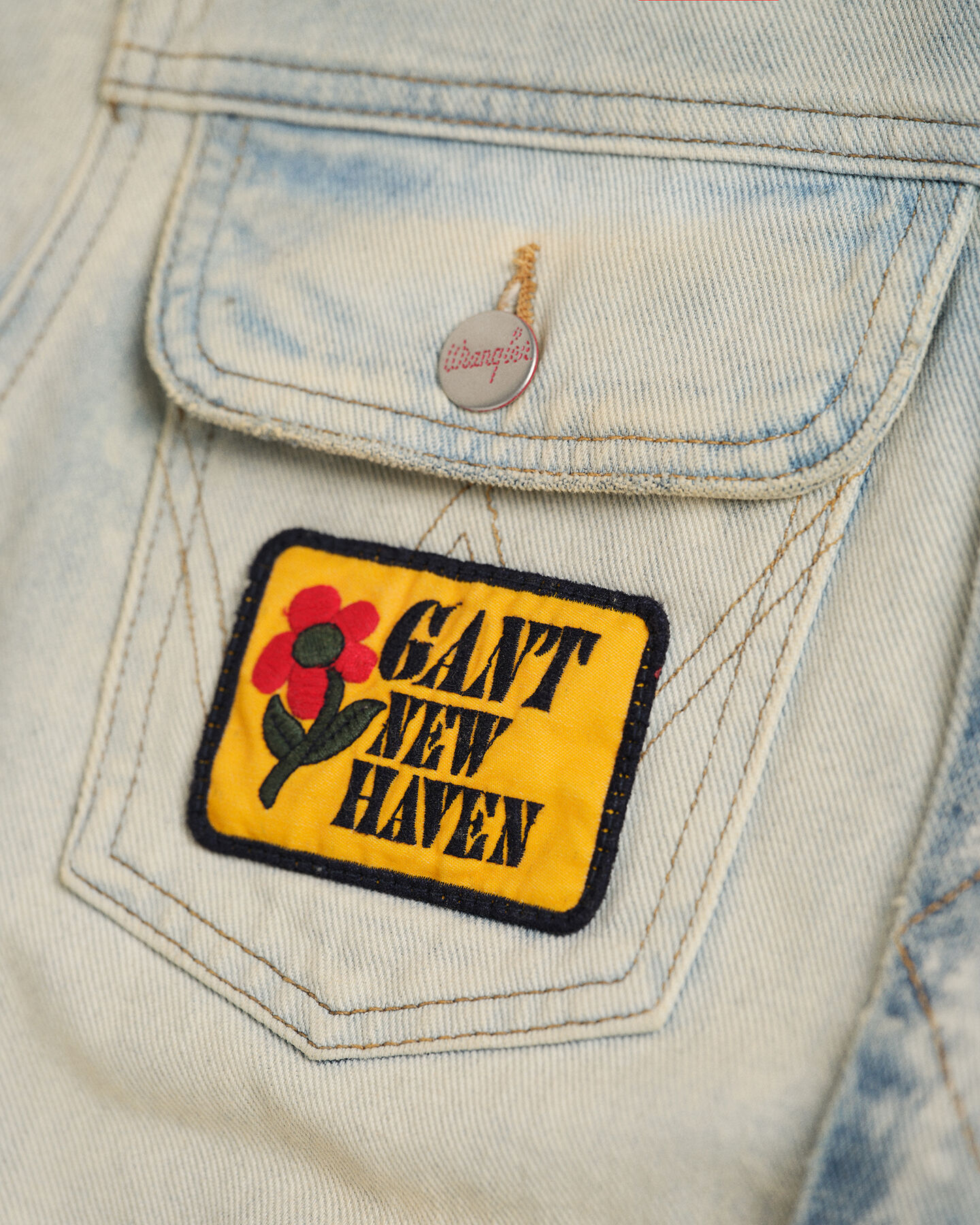 Wrangler x GANT blekt jeansjacka