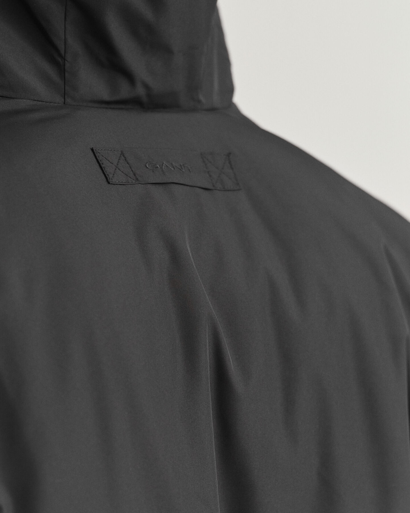 V&auml;ndbar jacka med kapuschong