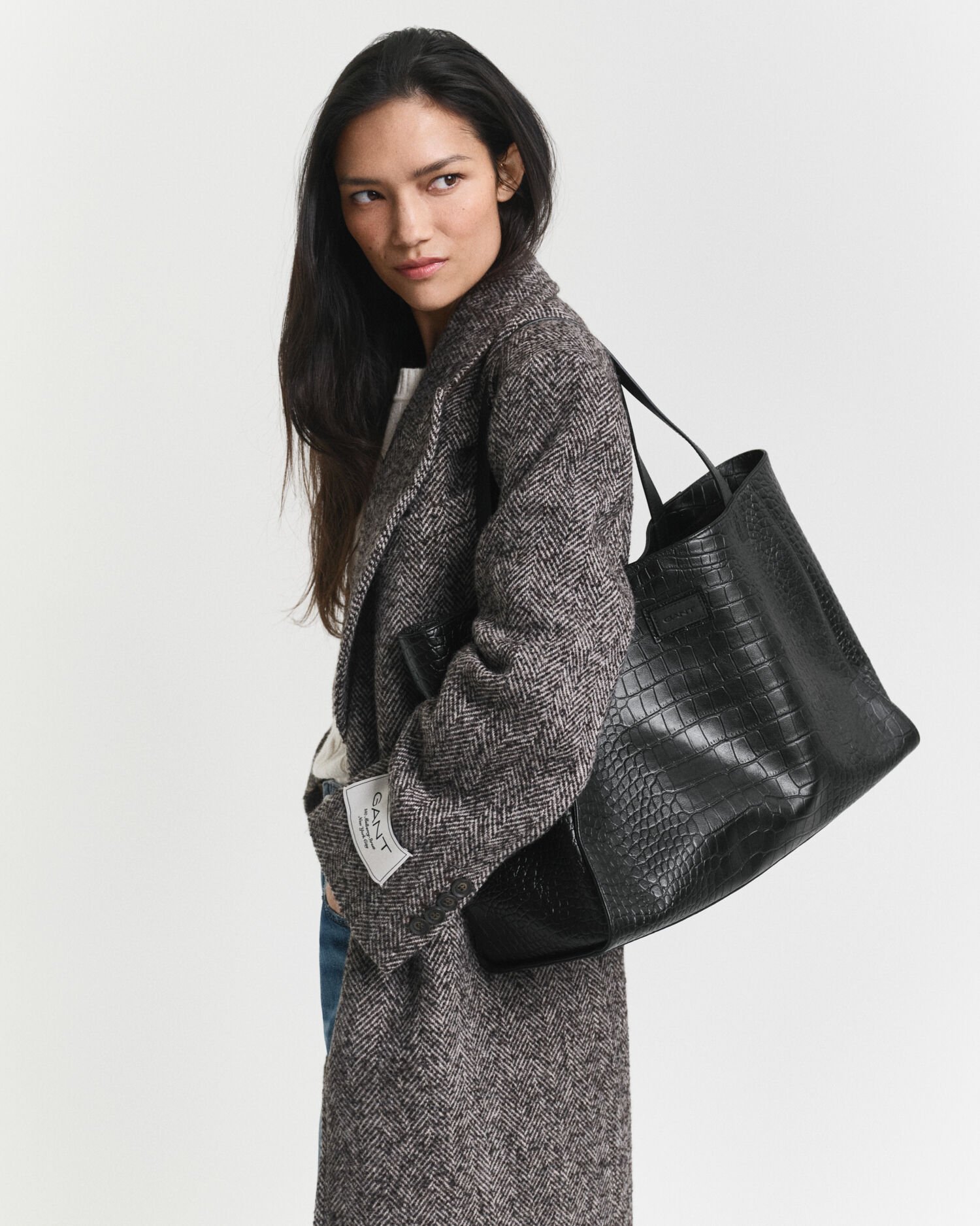 Toteväska i krokodilmönster