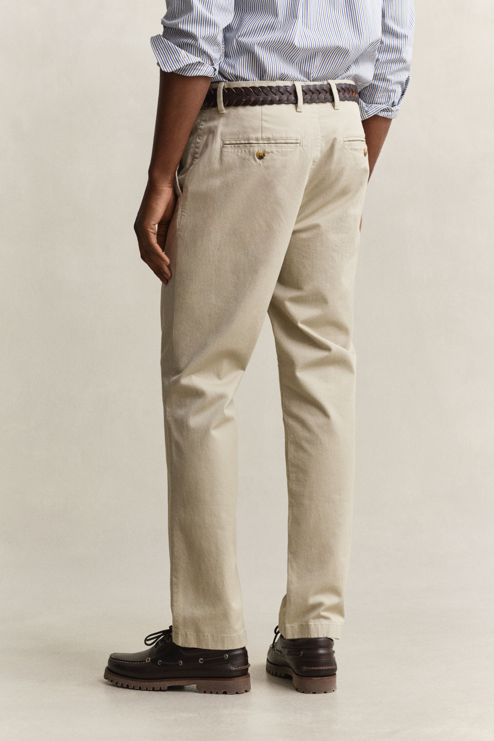 Klassiska chinos med regular fit