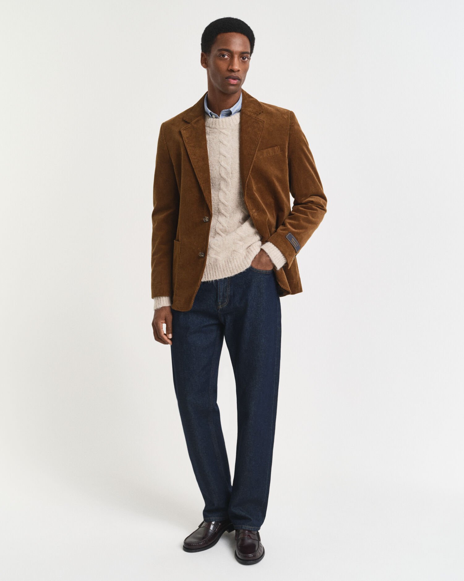 Kabelstickad tröja med rund hals