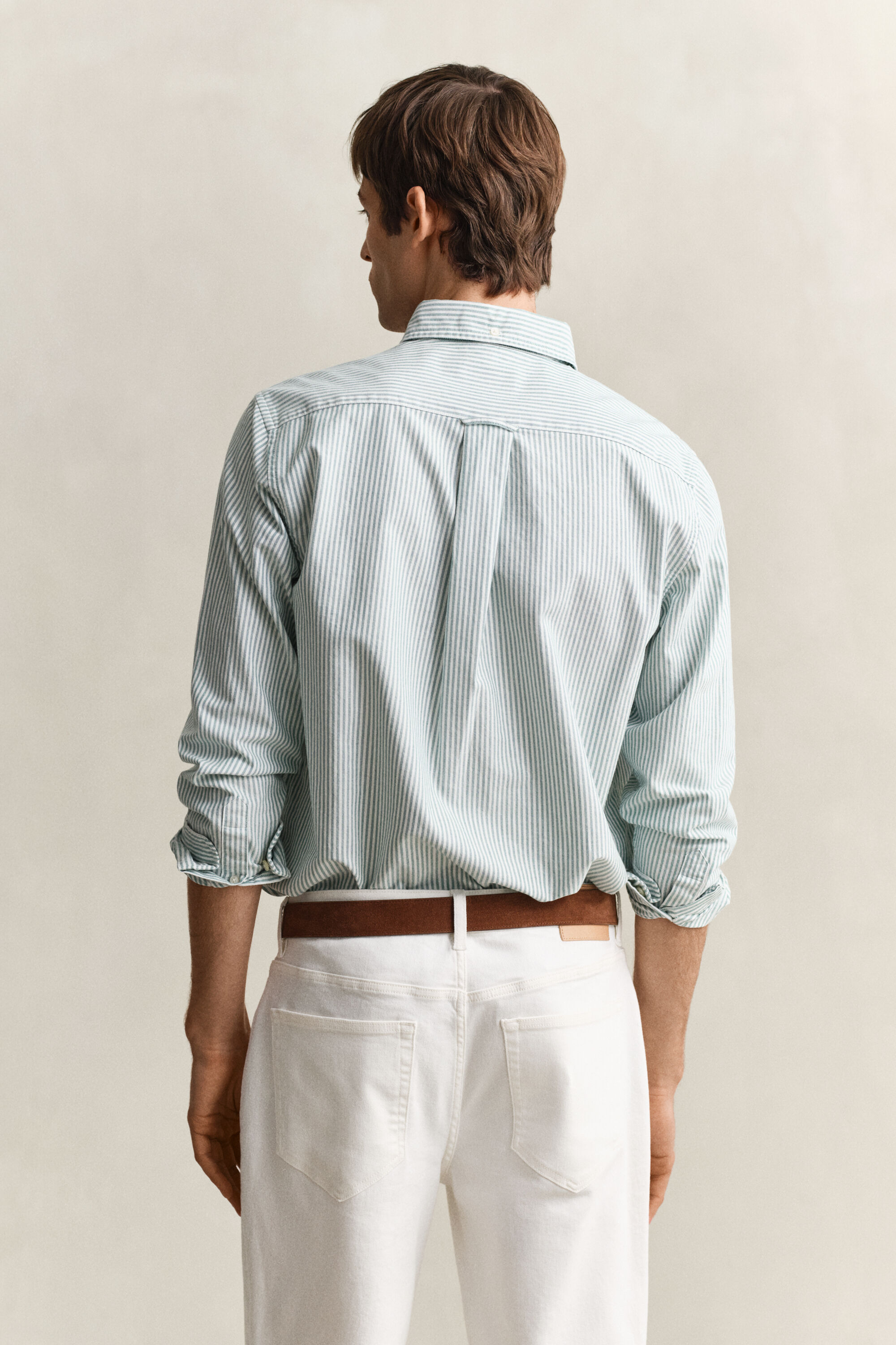 Klassisk oxfordskjorta med mellanbreda ränder