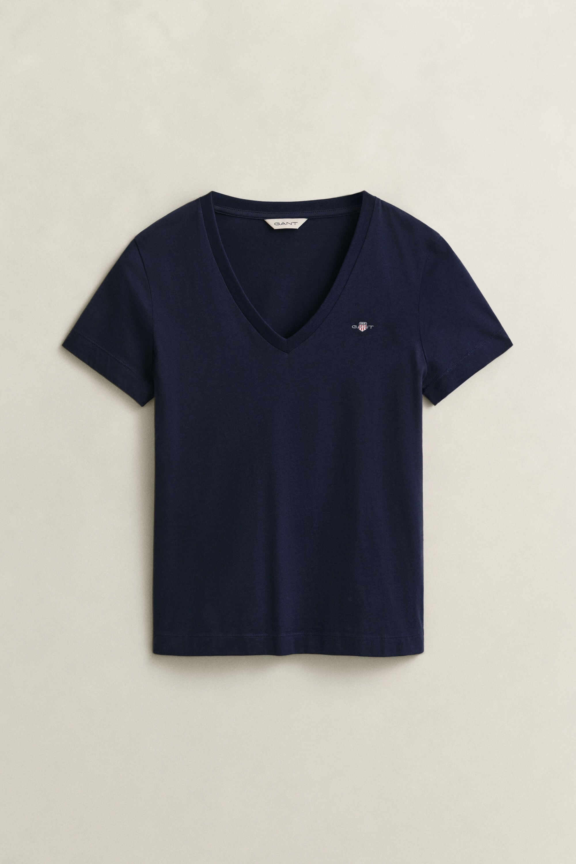 Shield V-ringad T-shirt
