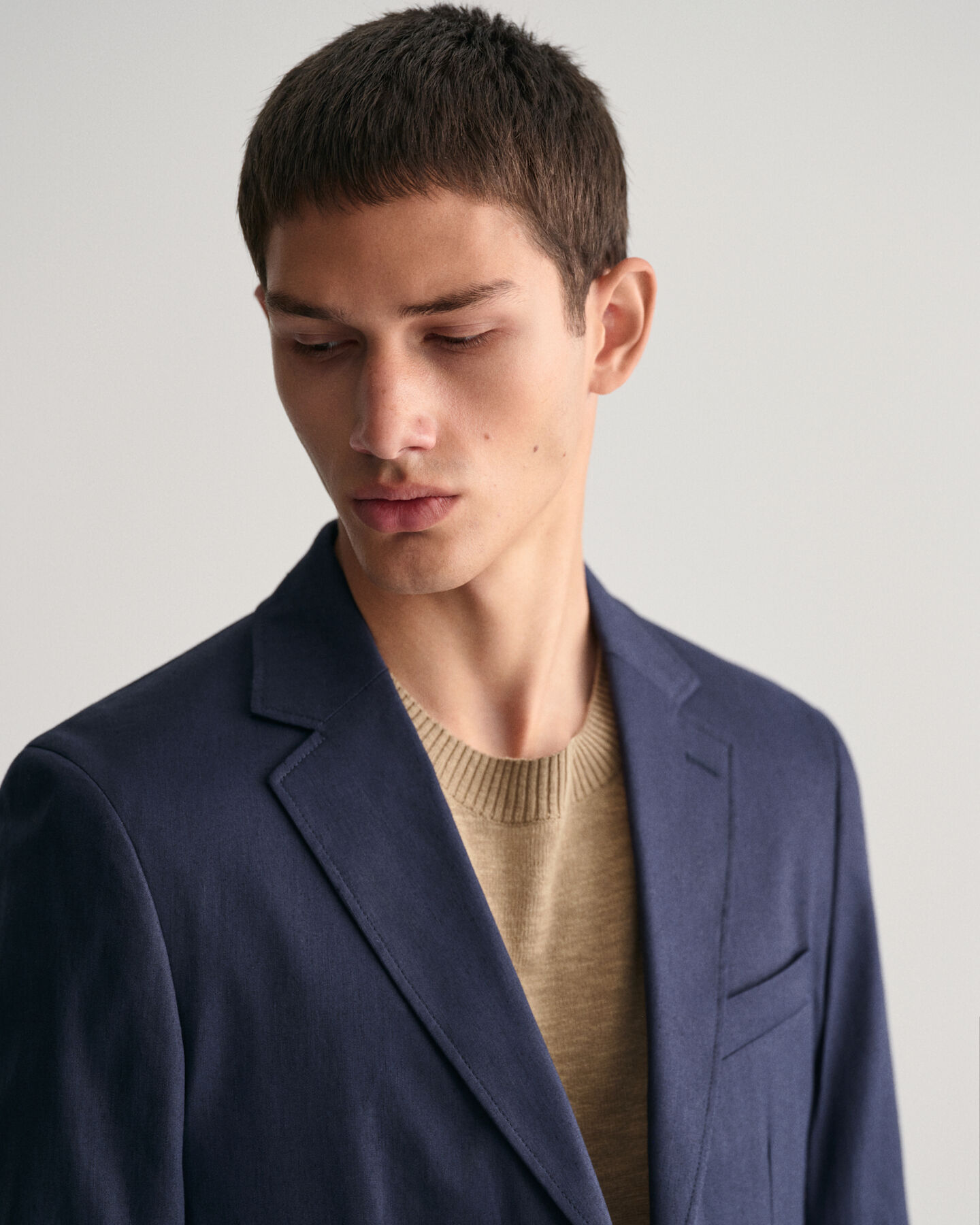 Kostymkavaj i bomull och linne