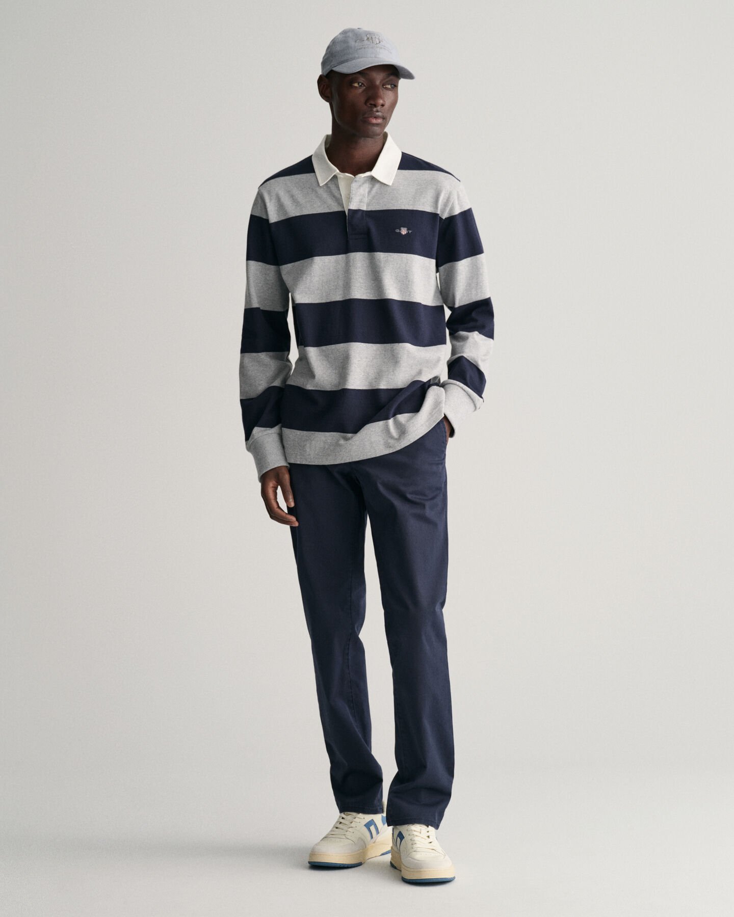 Heavy Rugger med sk&ouml;ld och breda r&auml;nder