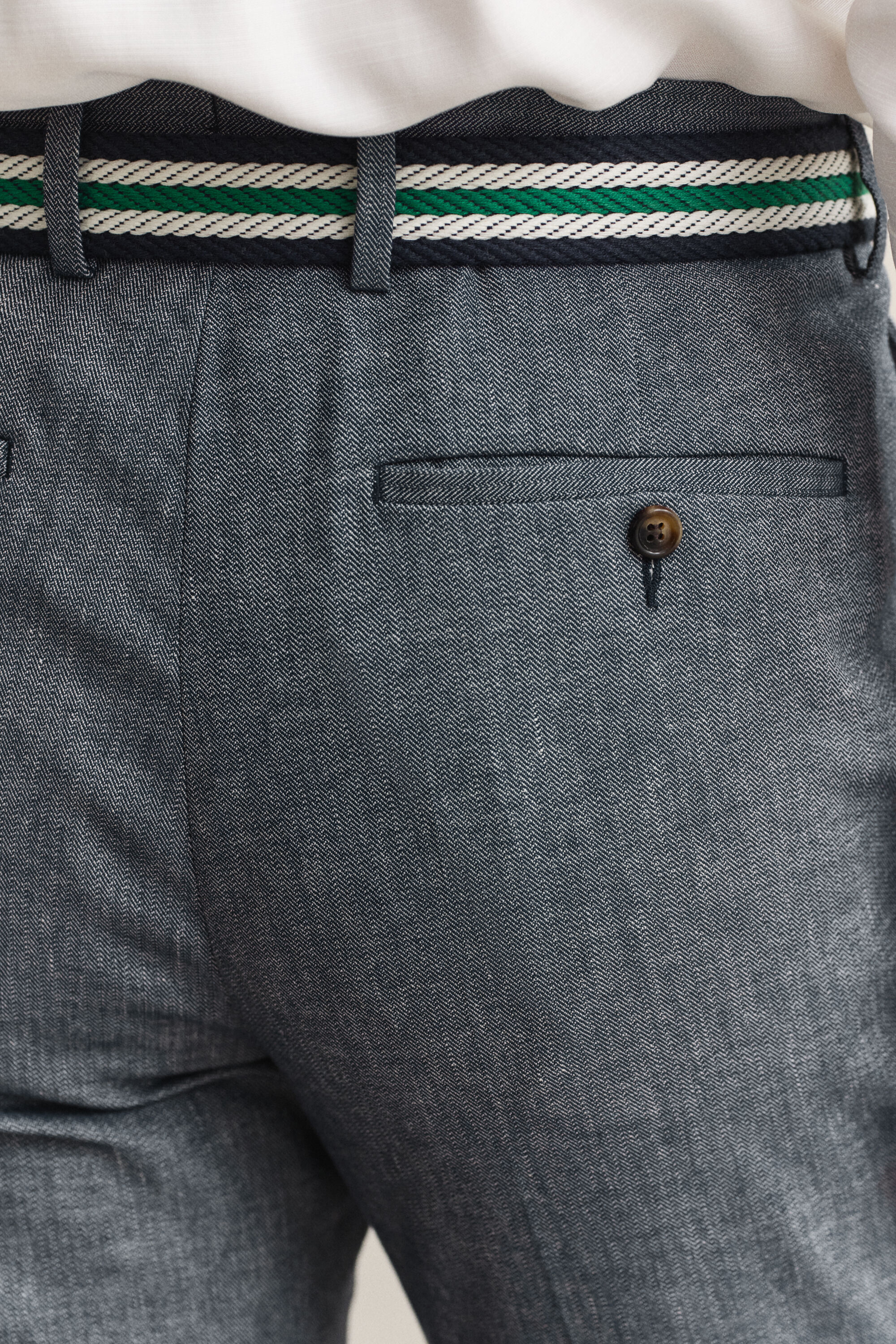 Indigofärgade fiskbensmönstrade kostymbyxor