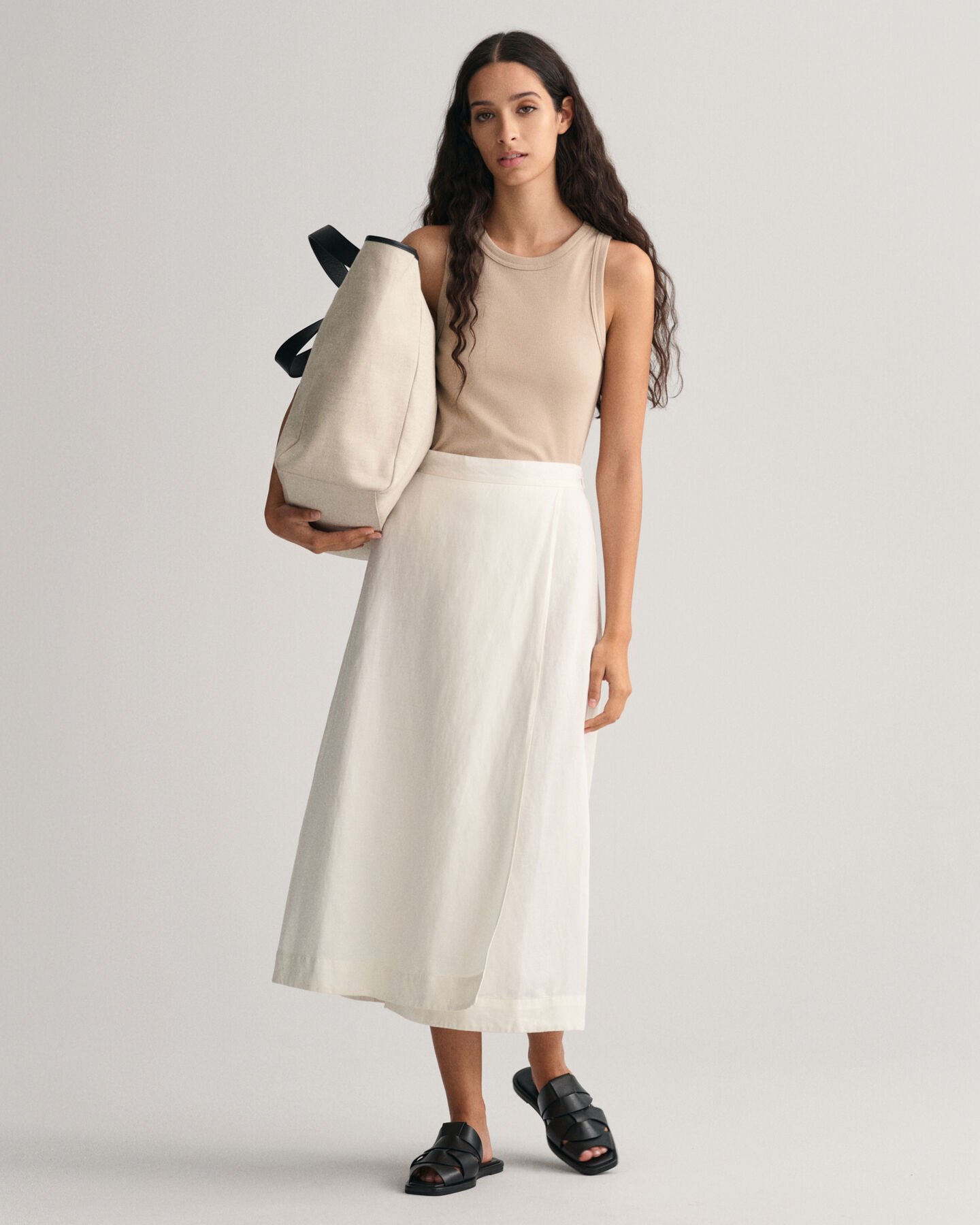 Midikjol i linne och viskos