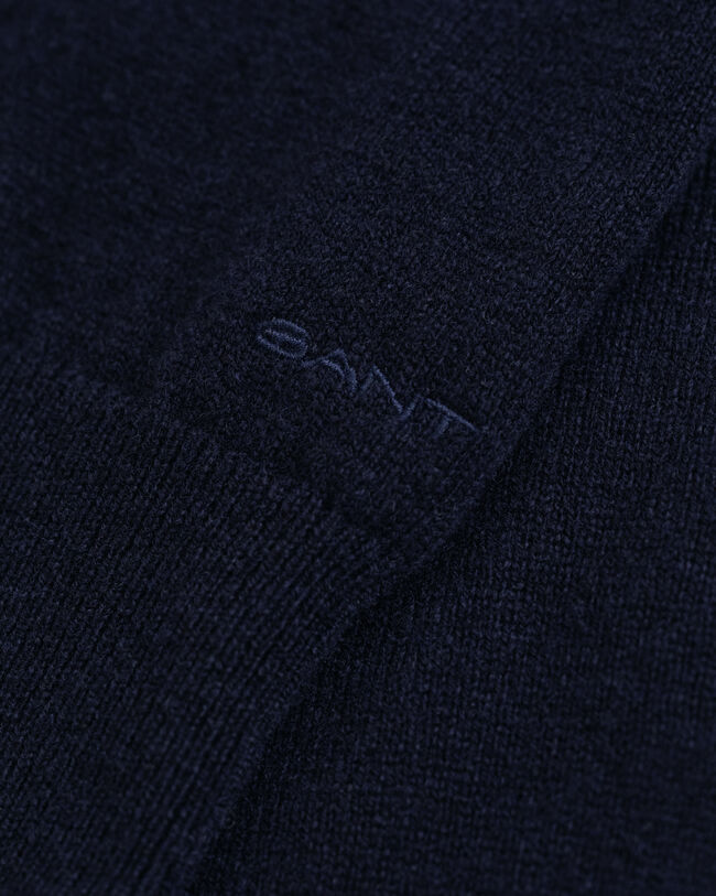 Stickad klänning i superfin lammull