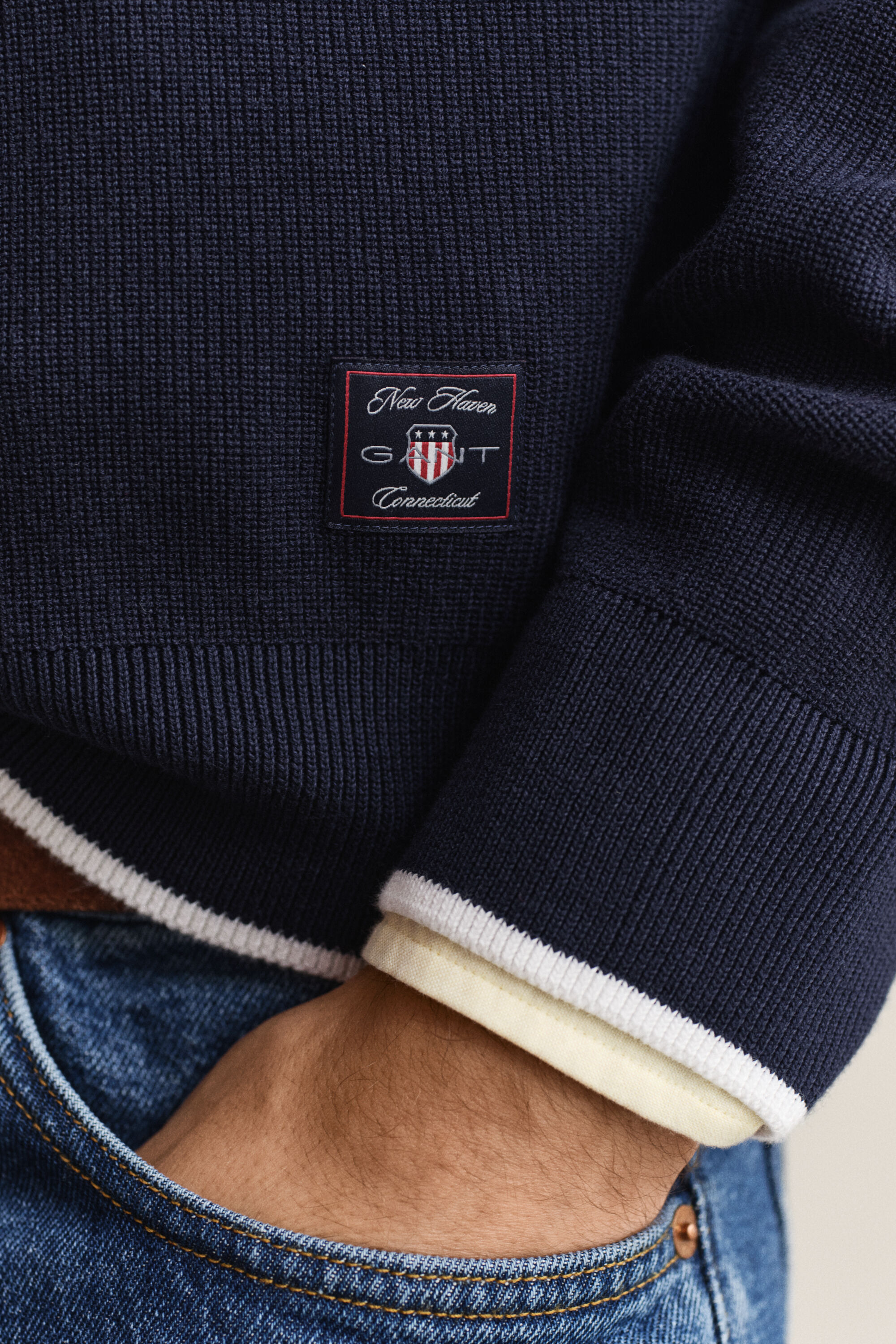 Ribbstickad bomullströja med half-zip